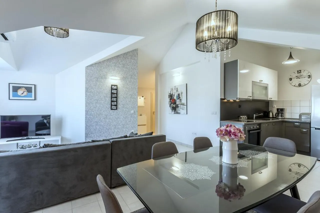 Kalea Apartment Kaštela Croácia