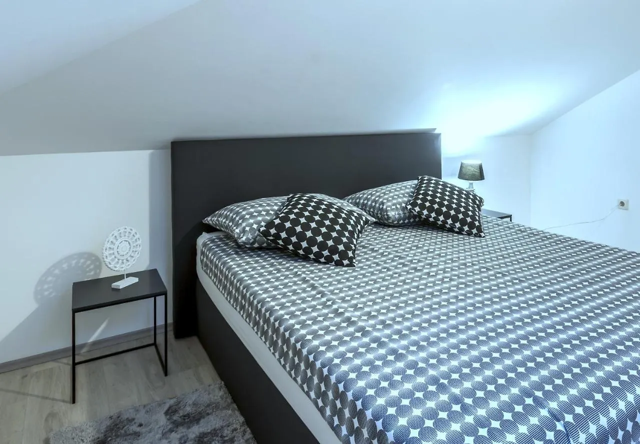 Kalea Apartment Kaštela